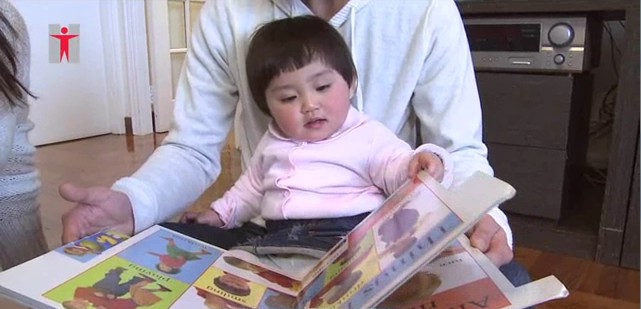 我喜歡你一邊讓我翻硬頁圖書,一邊講解圖畫給我聽 我喜歡你一邊讓我翻硬頁圖書,一邊講解圖畫給我聽